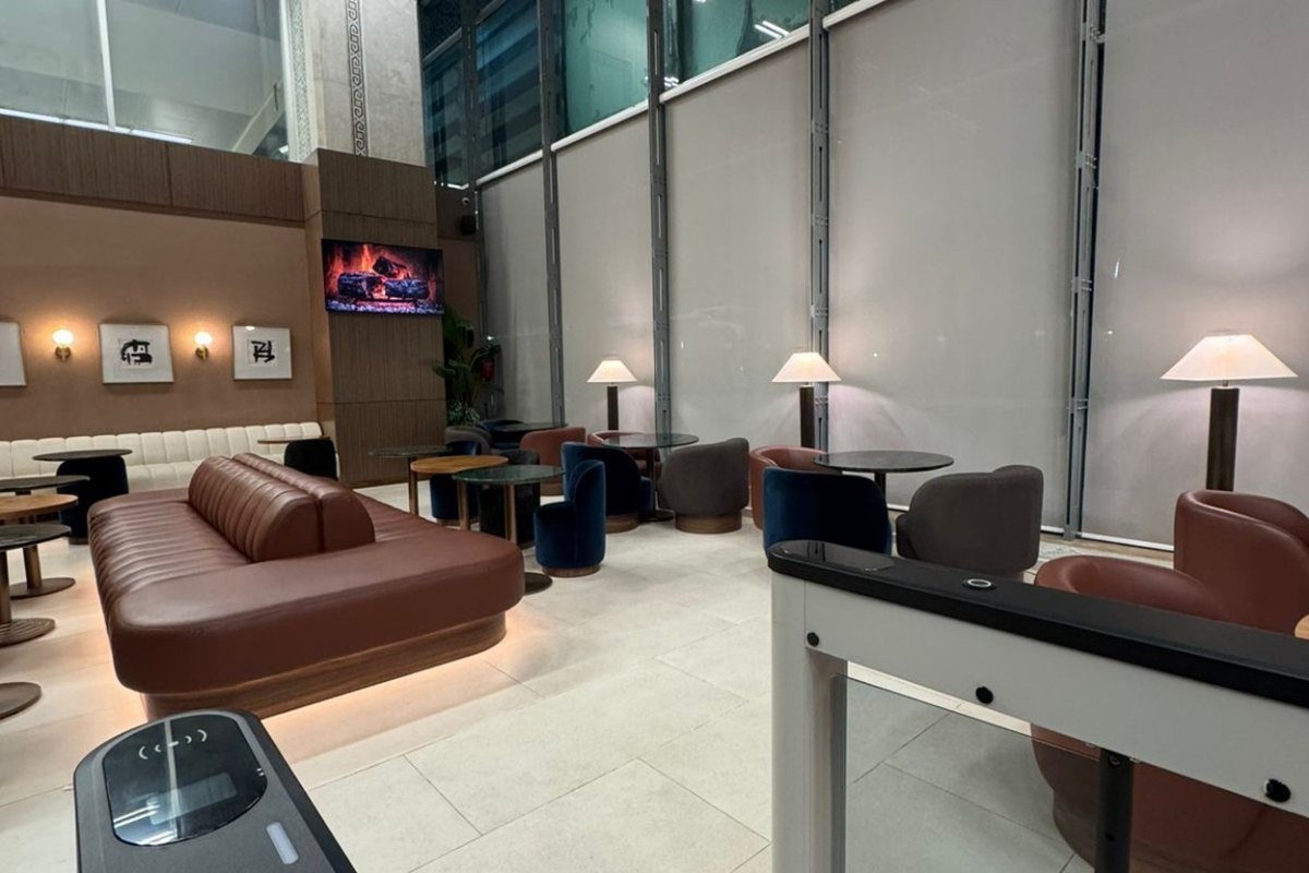 Meet & Greet + Lounge airport service